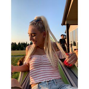 Meet your Posher, April